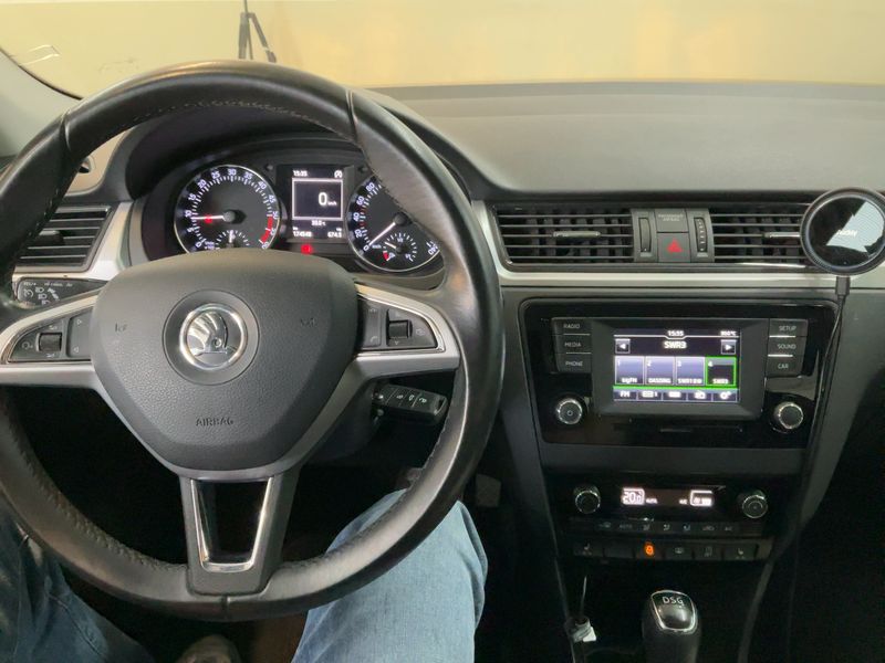 Skoda Rapid Spaceback 1.4 TDI Ambition — zdjęcie 12