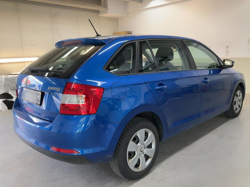 Skoda Rapid Spaceback 1.4 TDI Ambition — zdjęcie 6