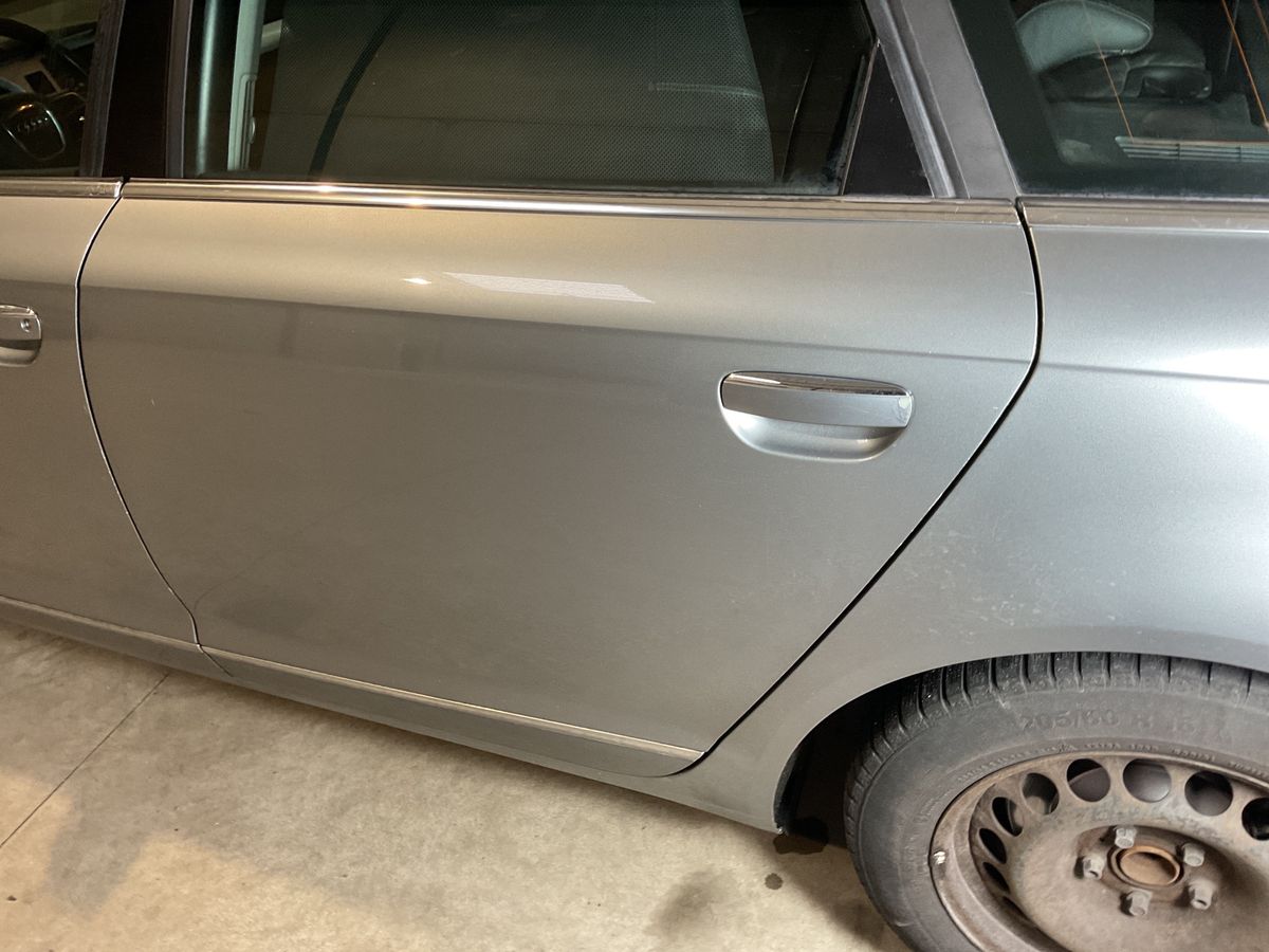 Audi A6 2011 — photo 32
