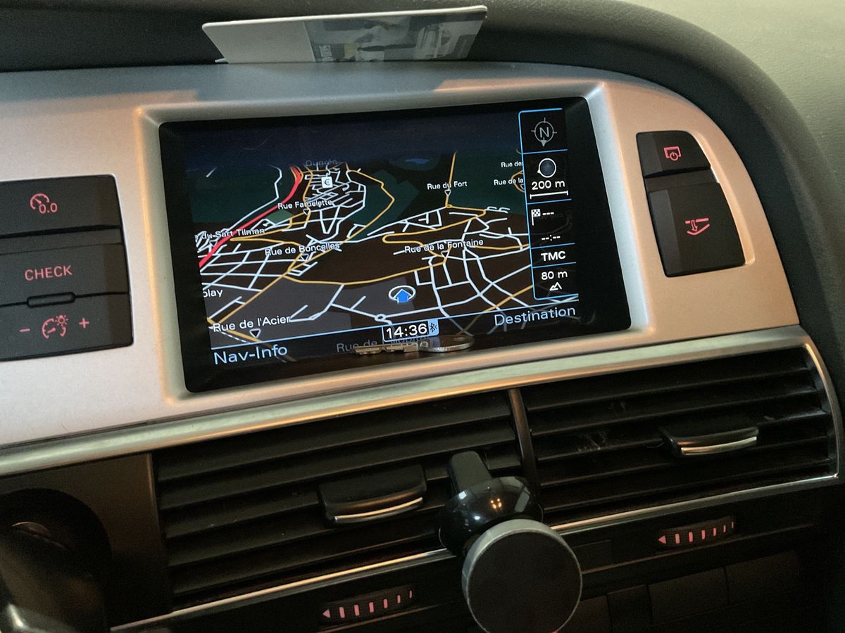 Audi A6 2011 — photo 46