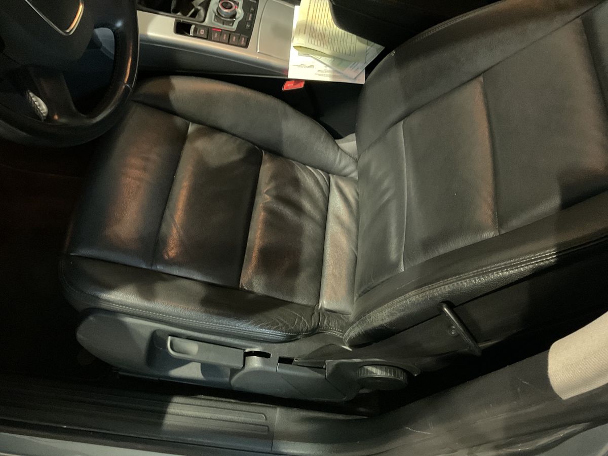 Audi A6 2011 — photo 29