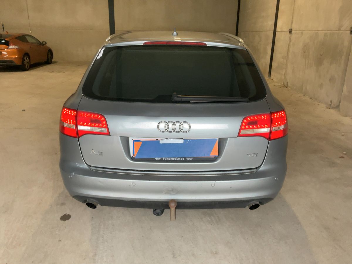 Audi A6 2011 — photo 8