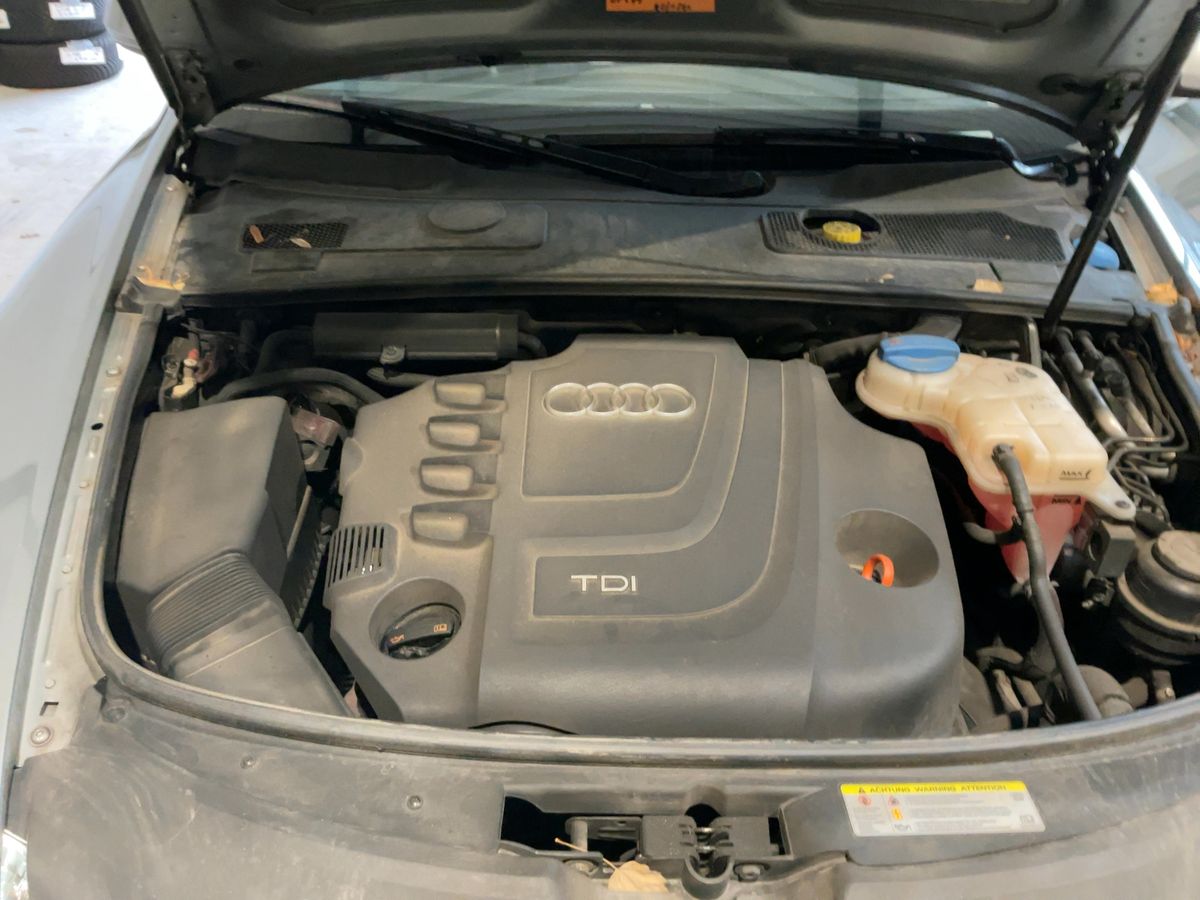 Audi A6 2011 — photo 45