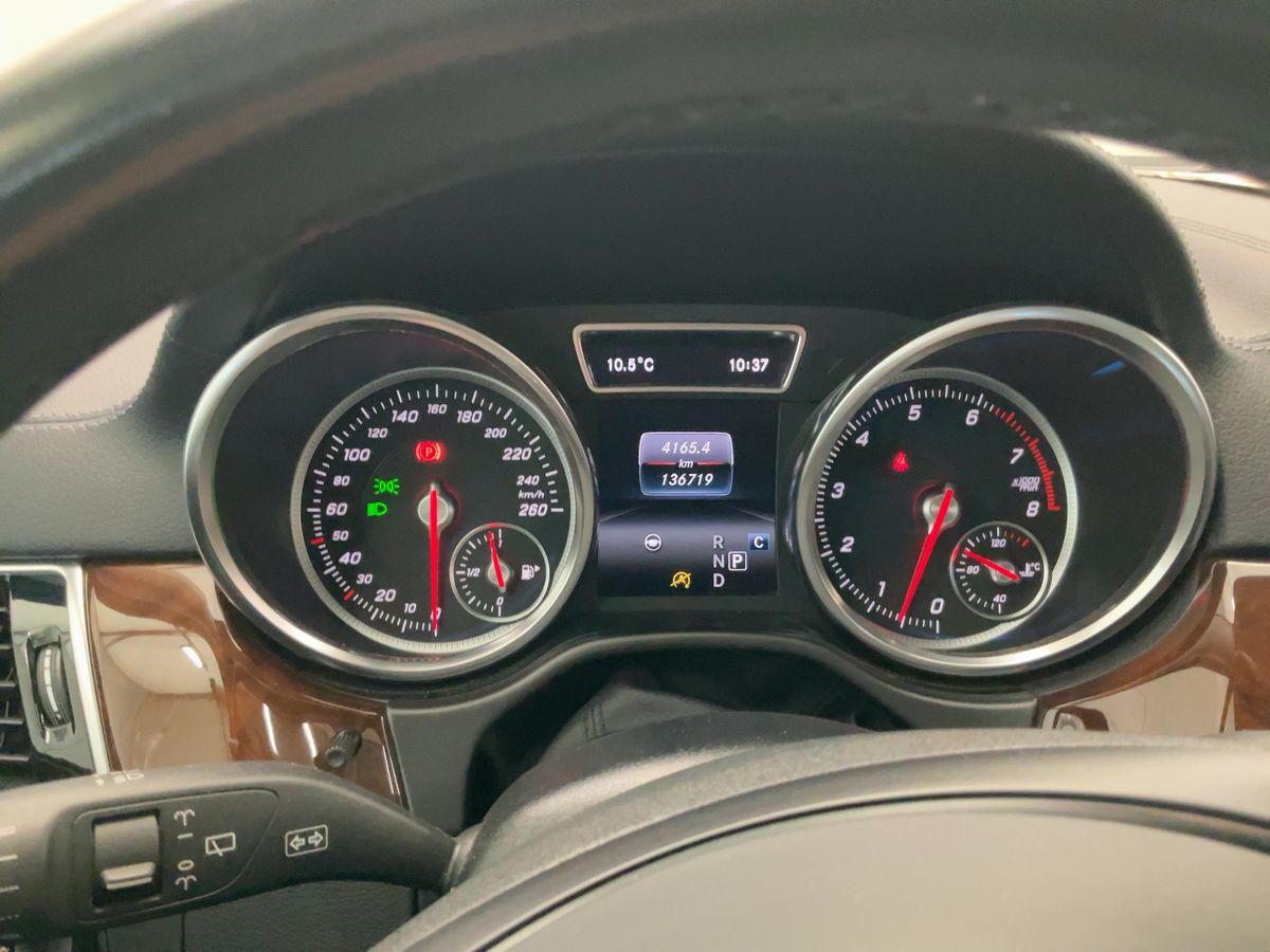Mercedes-Benz GLS-Klasse 2017 — photo 19