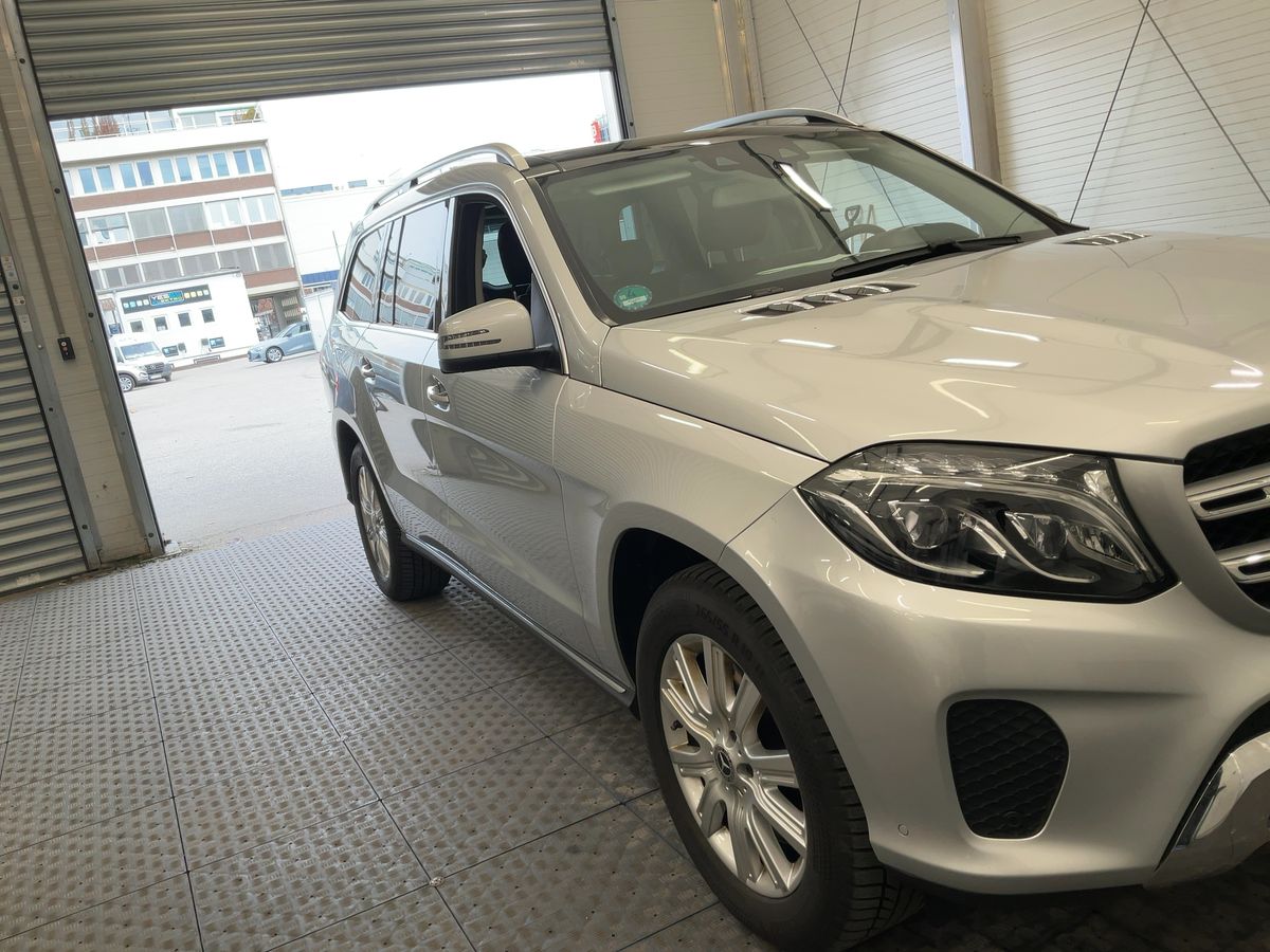 Mercedes-Benz GLS-Klasse 2017 — photo 13