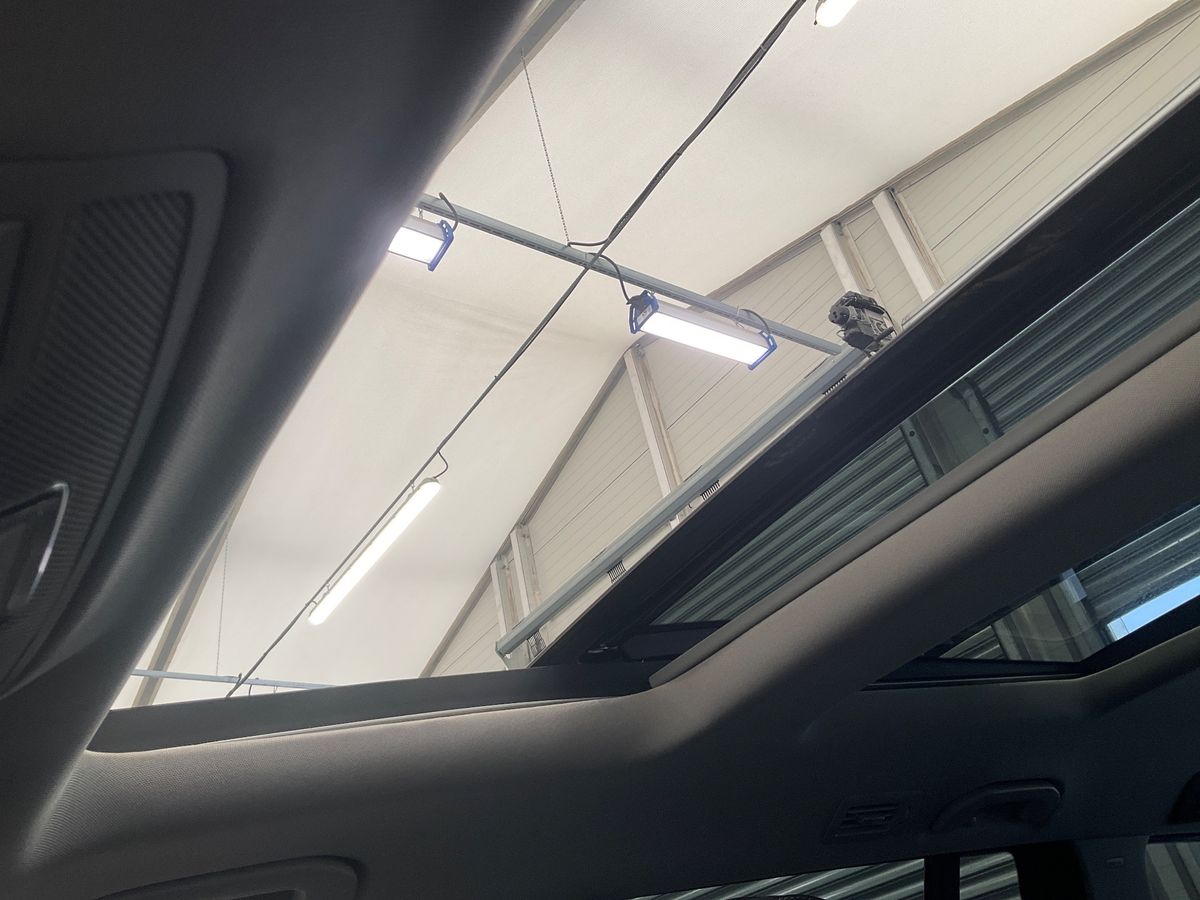 Mercedes-Benz GLS-Klasse 2017 — photo 28