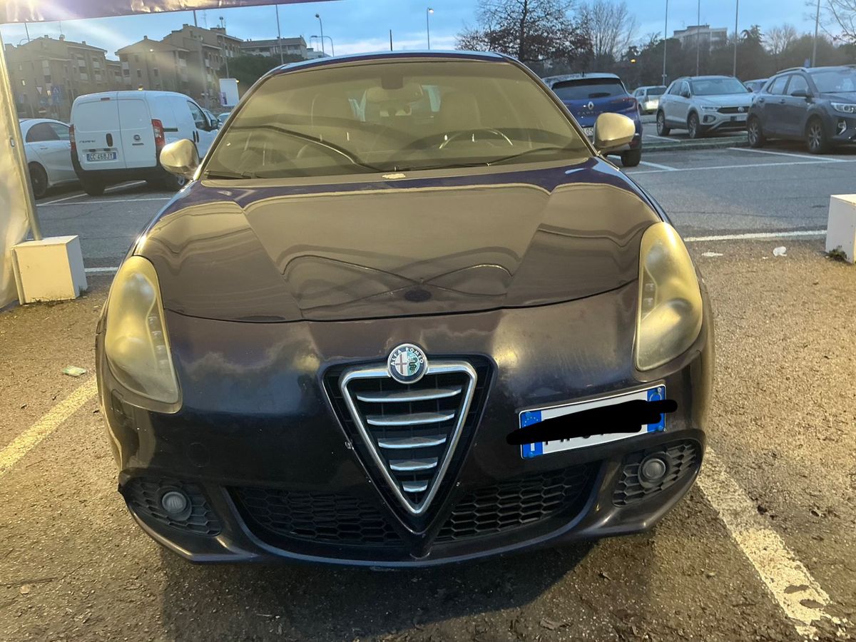 Alfa Romeo 2019 — photo 15