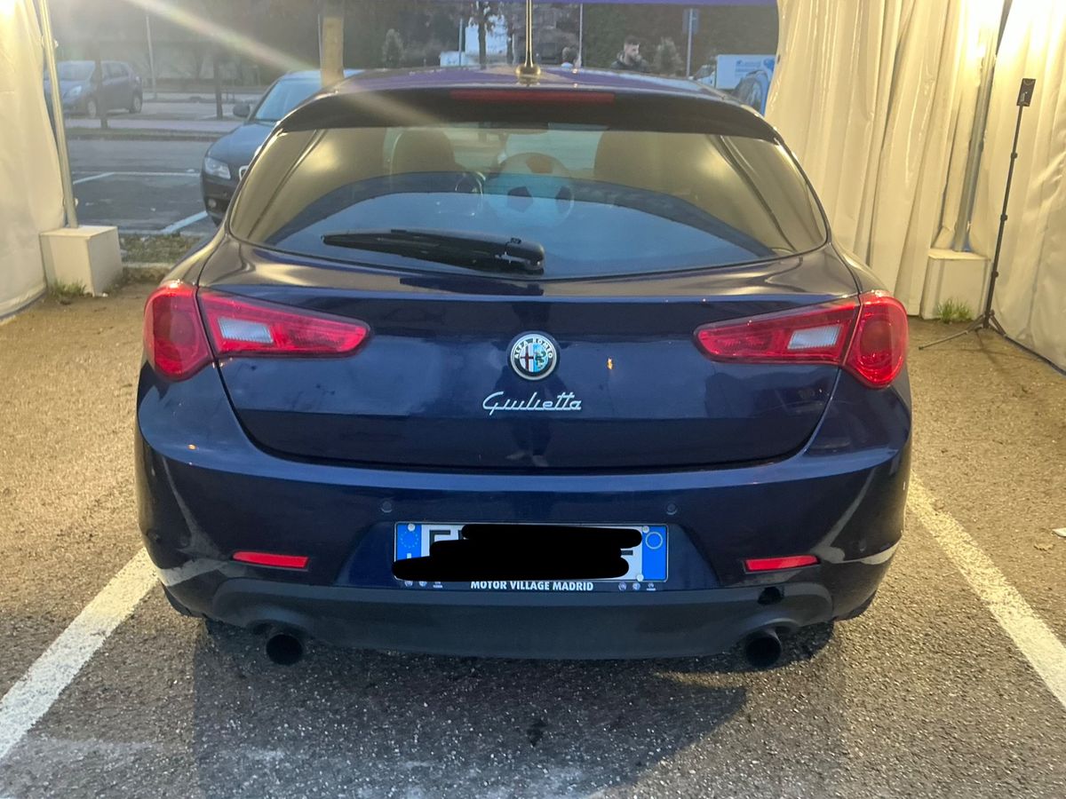 Alfa Romeo 2019 — photo 8