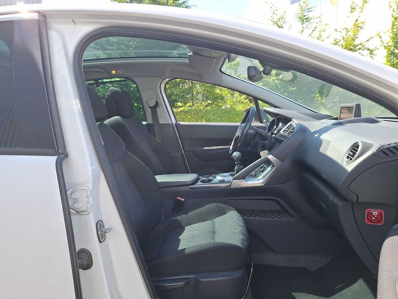 Peugeot 3008 1.6 HDi Premium Pack — zdjęcie 10