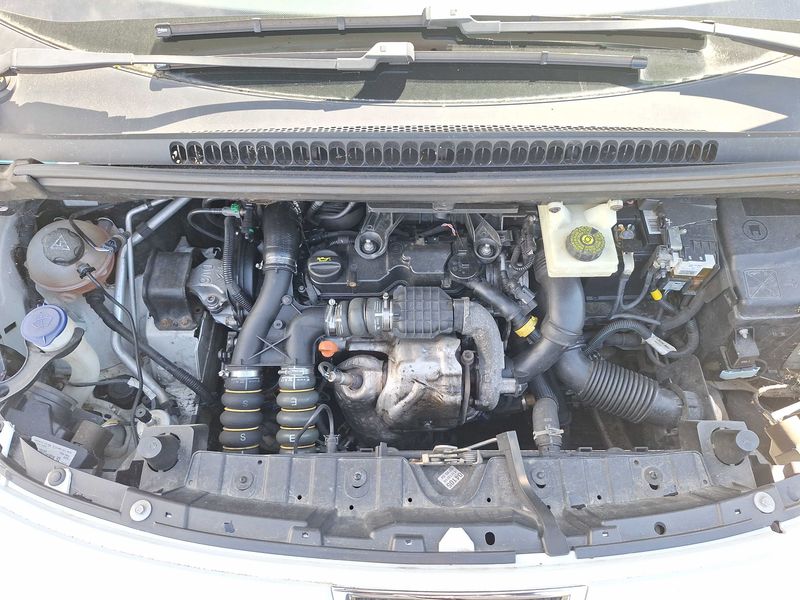 Peugeot 3008 1.6 HDi Premium Pack — zdjęcie 8