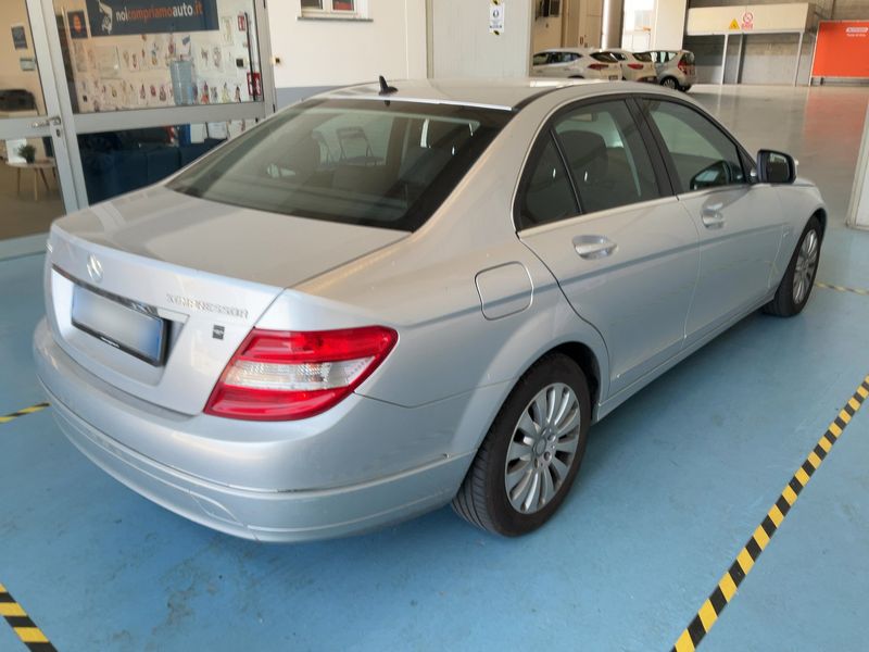 Mercedes-Benz C-Klasse C 180 Kompressor Elegance — zdjęcie 6