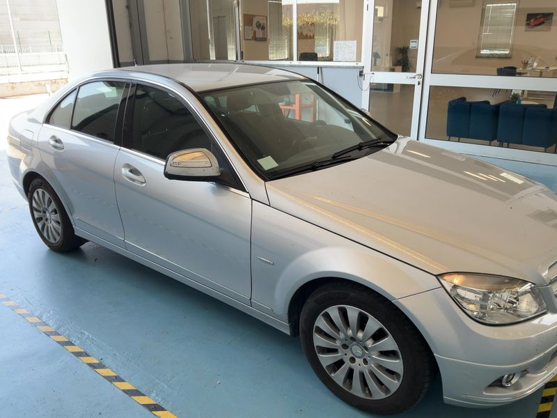 Mercedes-Benz C-Klasse C 180 Kompressor Elegance — zdjęcie 8