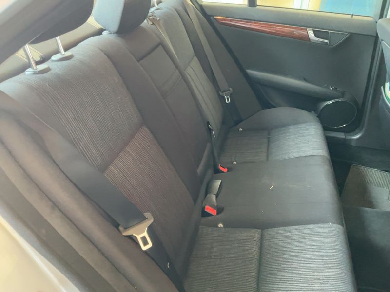 Mercedes-Benz C-Klasse C 180 Kompressor Elegance — zdjęcie 14
