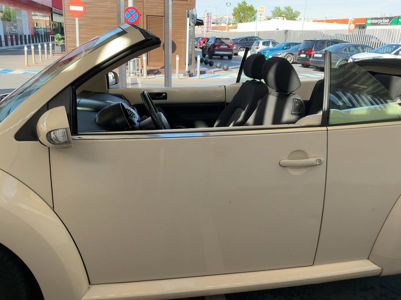 Volkswagen New Beetle 1.9 TDI — zdjęcie 4
