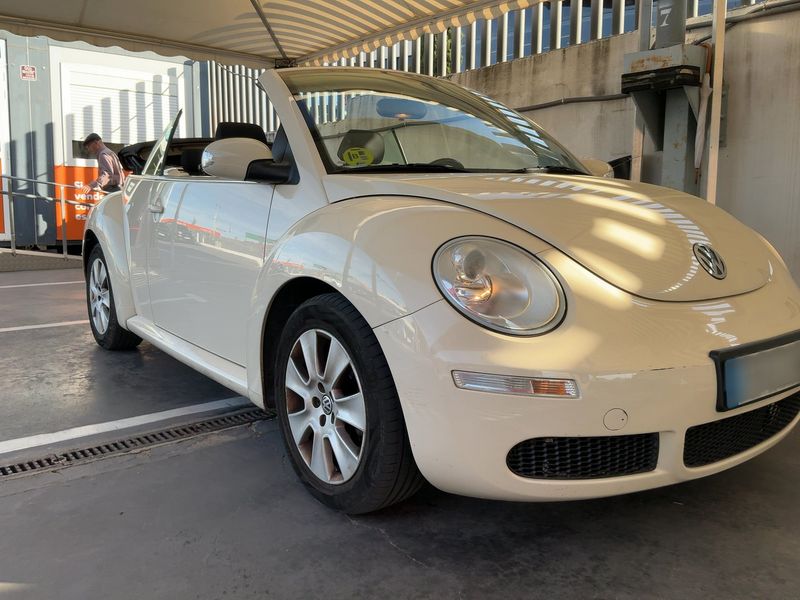 Volkswagen New Beetle 1.9 TDI — zdjęcie 8