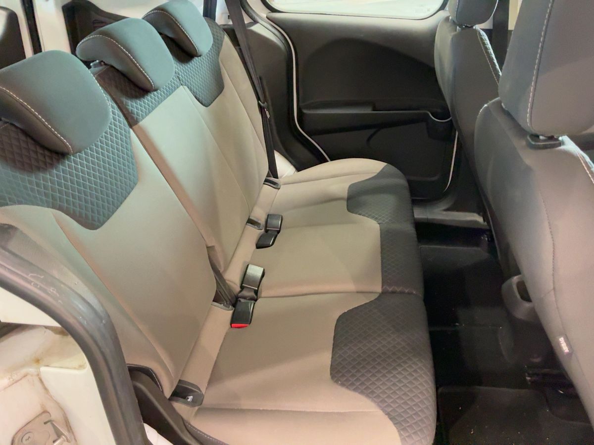 Ford Transit 2019 — photo 20