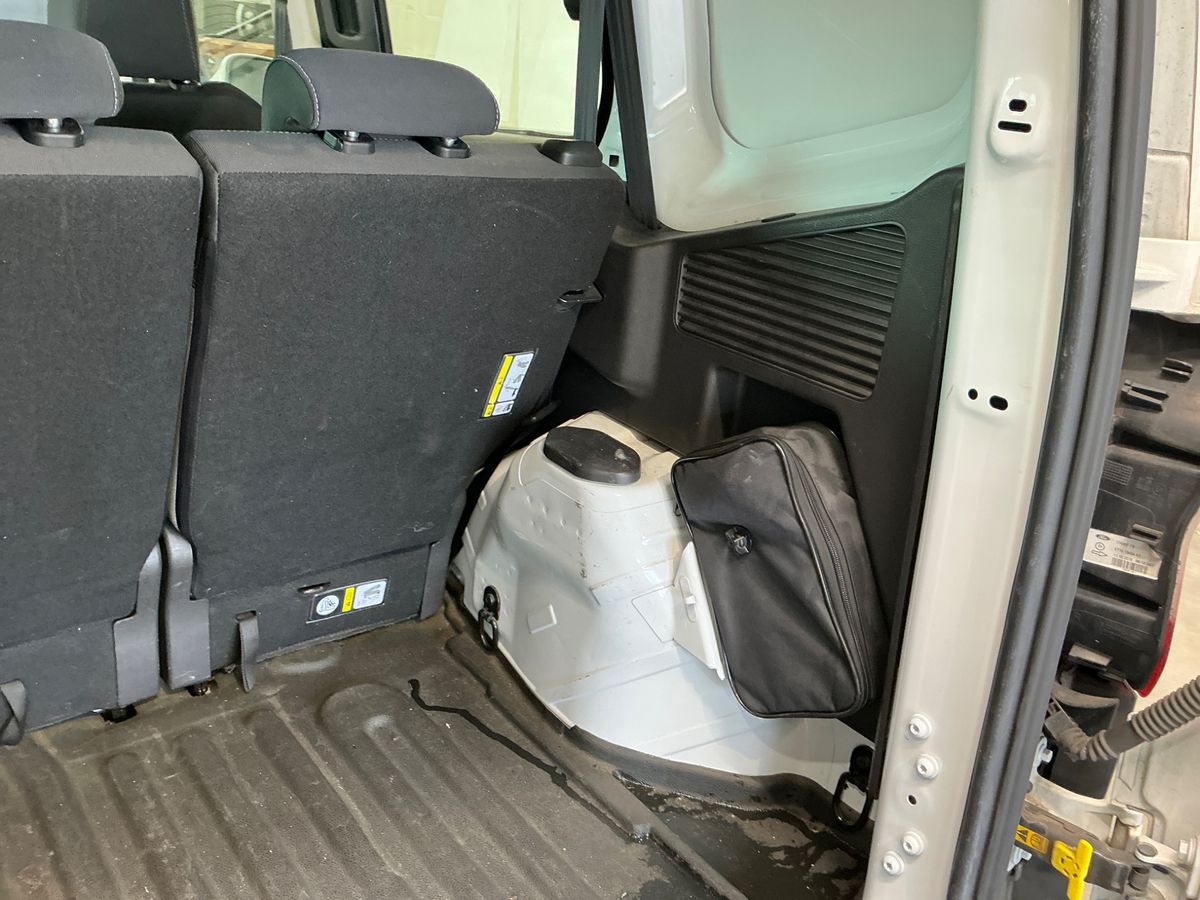 Ford Transit 2019 — photo 28