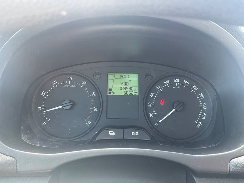 Skoda Fabia 1.4 Special — zdjęcie 4