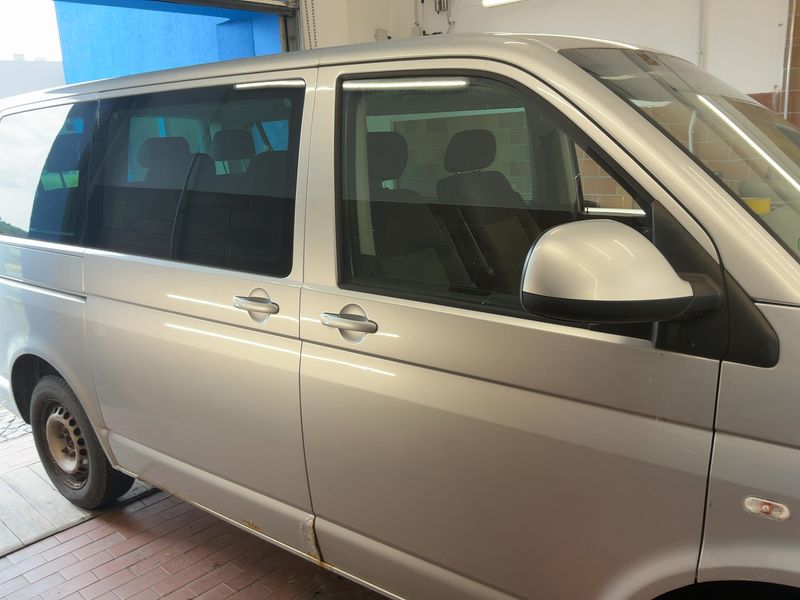 Volkswagen T5 Caravelle 2.0 TDI Comfortline — zdjęcie 7