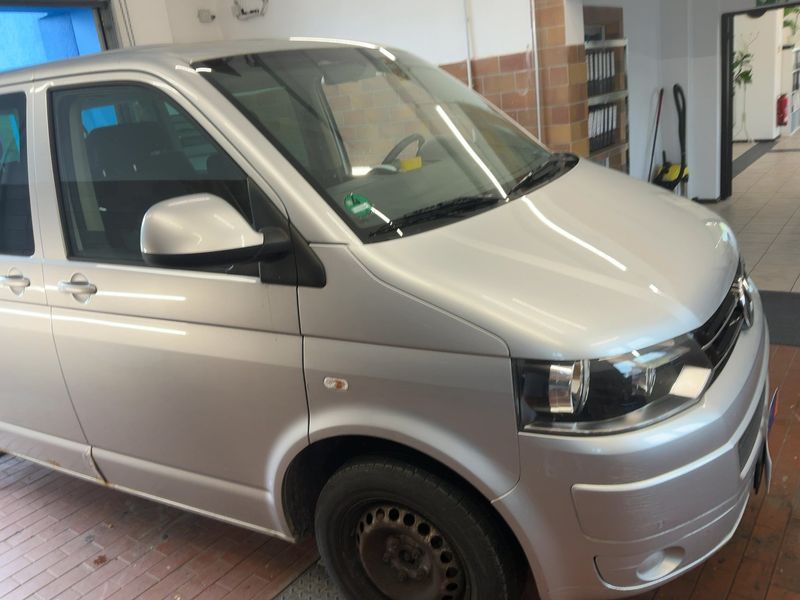 Volkswagen T5 Caravelle 2.0 TDI Comfortline — zdjęcie 8
