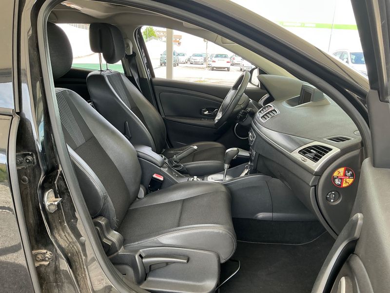 Renault Megane 1.5 dCi Privilege 2011 – снимка 16