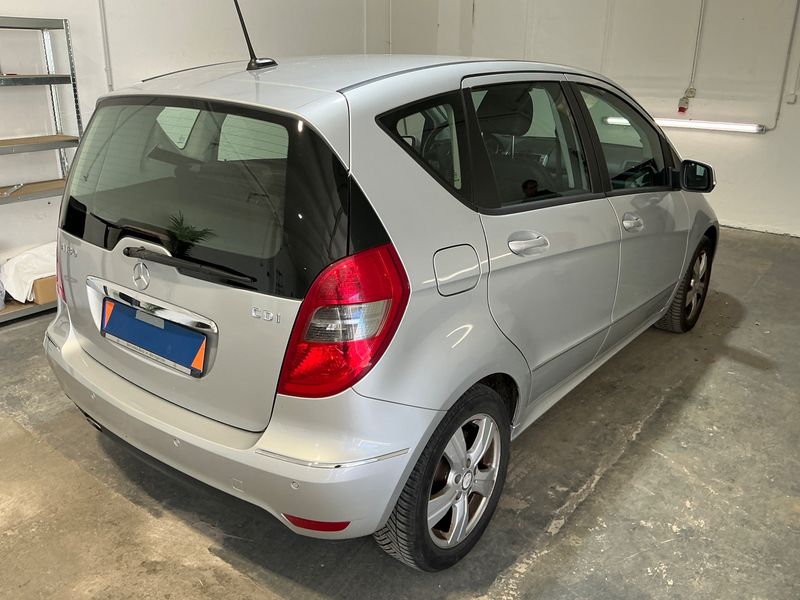 Mercedes-Benz A-Klasse A 180 CDI Avantgarde — zdjęcie 2