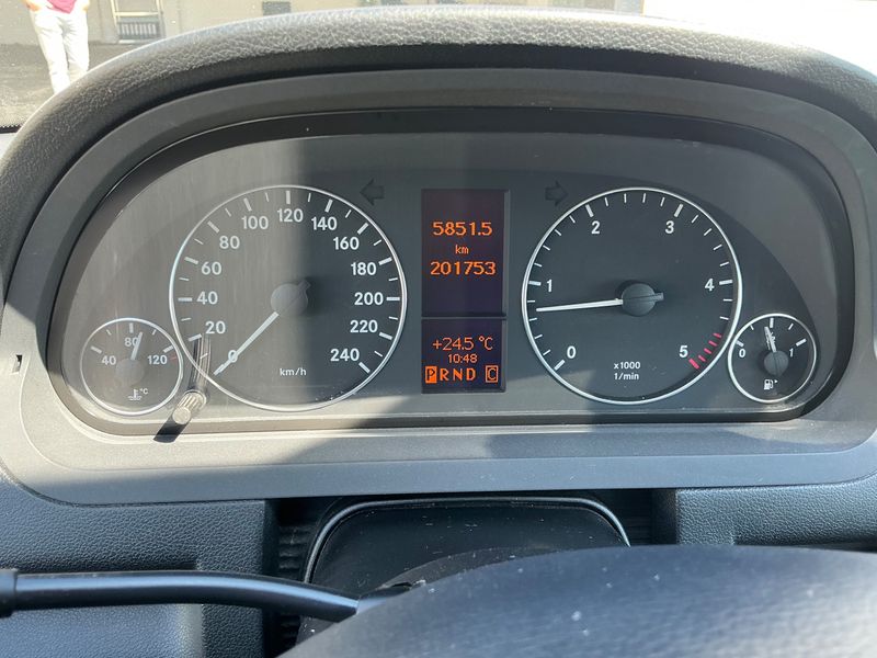 Mercedes-Benz A-Klasse A 180 CDI Avantgarde — zdjęcie 4