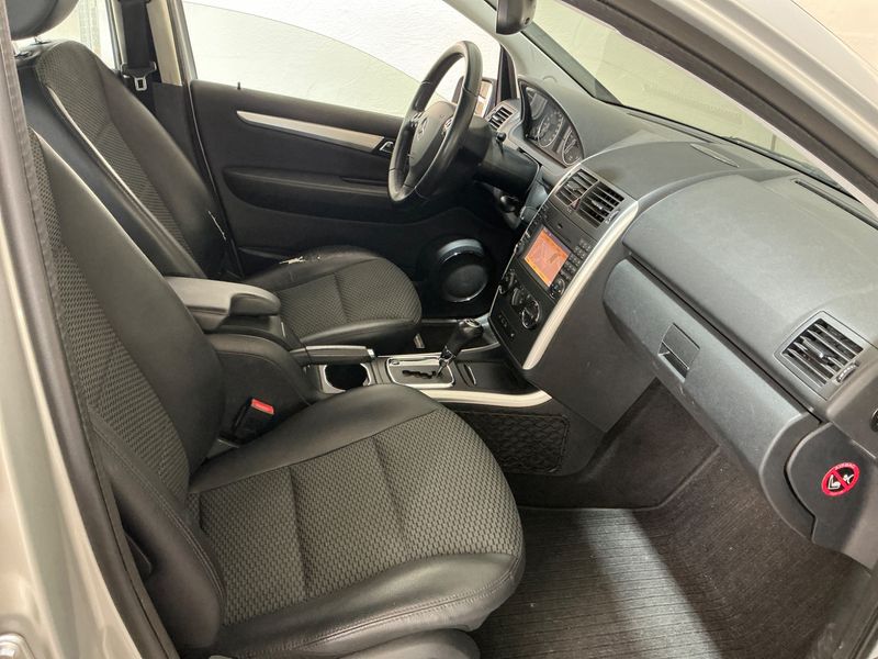 Mercedes-Benz A-Klasse A 180 CDI Avantgarde — zdjęcie 3