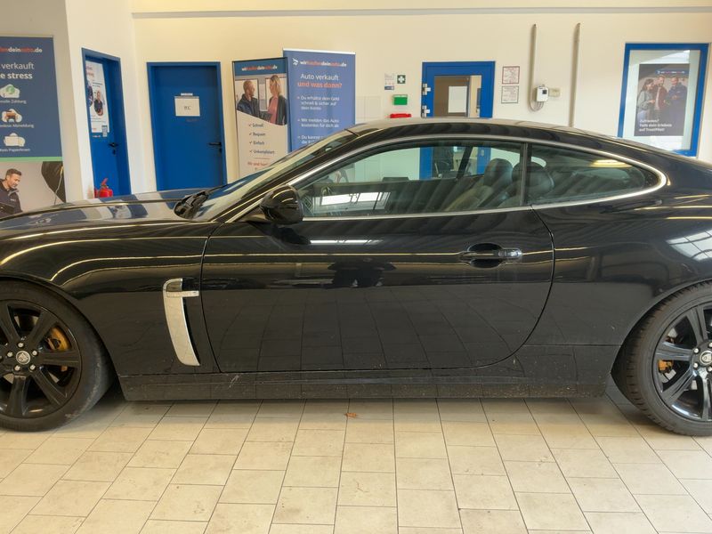 Jaguar XK 4.2 V8 — zdjęcie 4