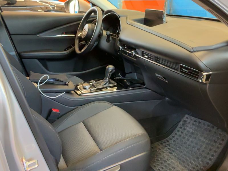 Mazda CX-30 2.5 e-Skyactiv-G Mild-Hybrid Exclusive-Line 2WD — zdjęcie 11