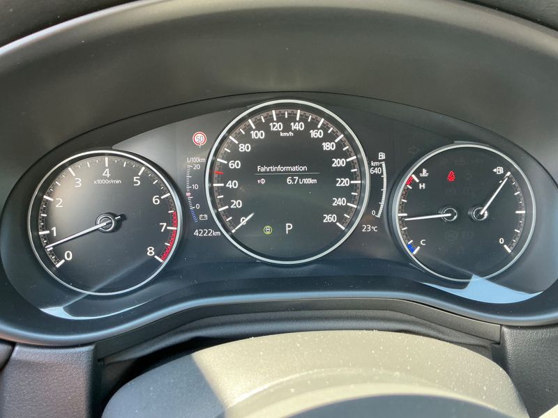 Mazda CX-30 2.5 e-Skyactiv-G Mild-Hybrid Exclusive-Line 2WD — zdjęcie 13