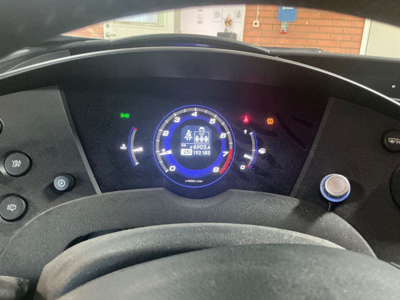 Honda Civic 1.8 VTEC Sport 2010 – снимка 19