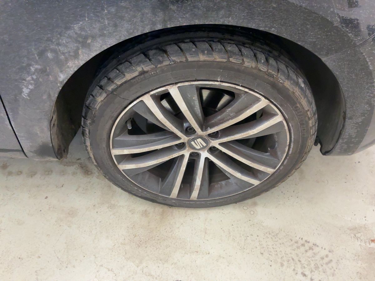 Seat Alhambra 2017 — photo 12