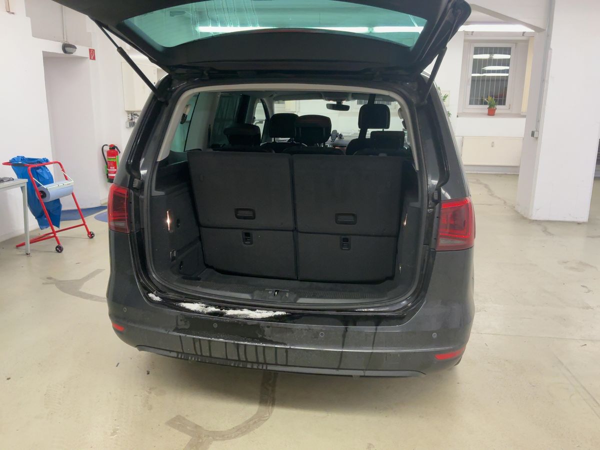 Seat Alhambra 2017 — photo 16