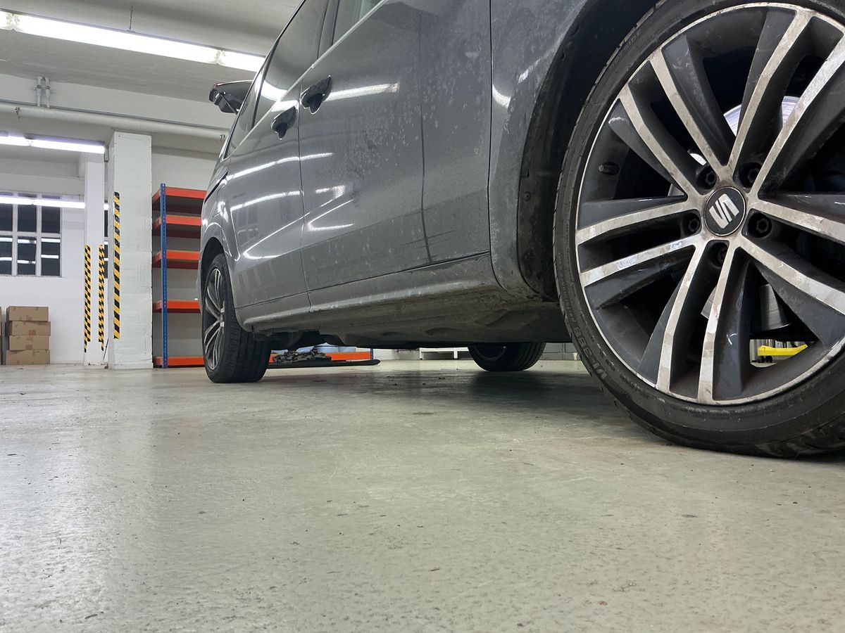 Seat Alhambra 2017 — photo 30