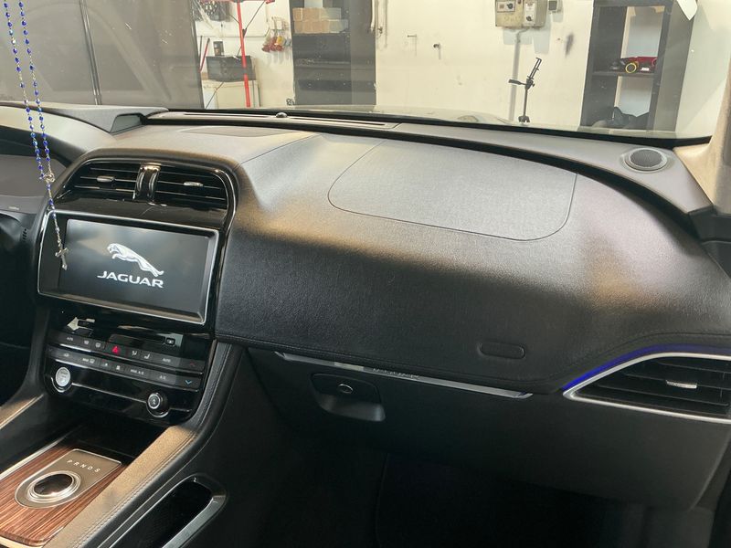Jaguar F-Pace 30d Portfolio AWD 2017 – снимка 31
