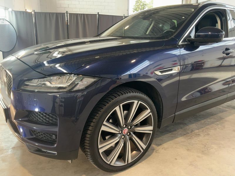 Jaguar F-Pace 30d Portfolio AWD — zdjęcie 2