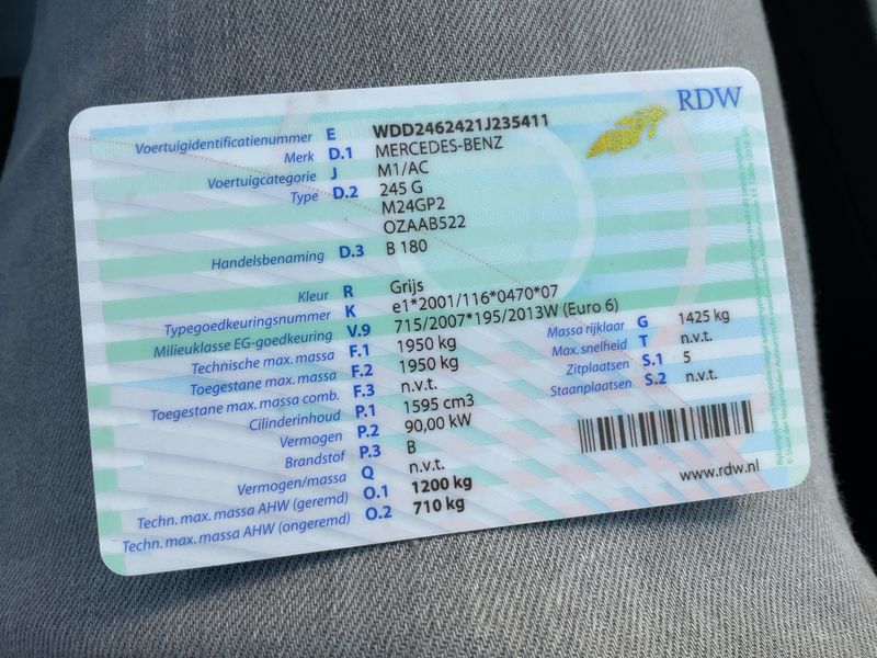 Mercedes-Benz B-Klasse B 180 — zdjęcie 15