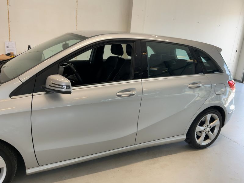 Mercedes-Benz B-Klasse B 180 — zdjęcie 4