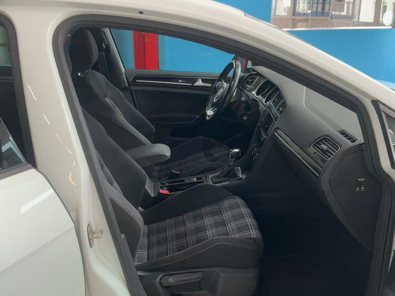 Volkswagen Golf VII 2.0 TDI GTD BlueMotion Tech — zdjęcie 11