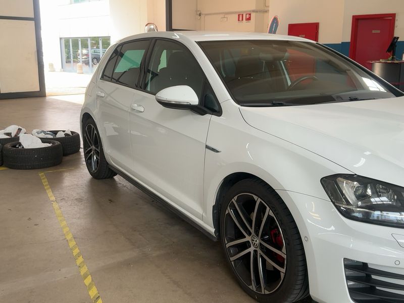 Volkswagen Golf VII 2.0 TDI GTD BlueMotion Tech — zdjęcie 8