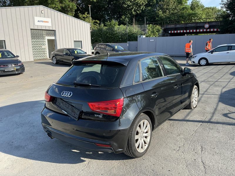Audi A1 Sportback 1.4 TFSI — zdjęcie 6