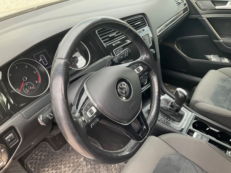 Volkswagen Golf VII 1.6 TDI Highline BlueMotion Tech 2013 – снимка 21