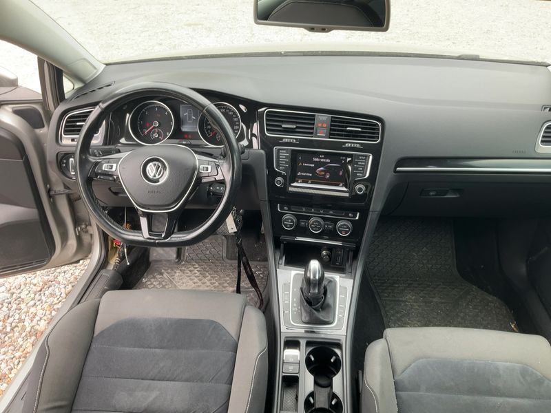Volkswagen Golf VII 1.6 TDI Highline BlueMotion Tech 2013 – снимка 17