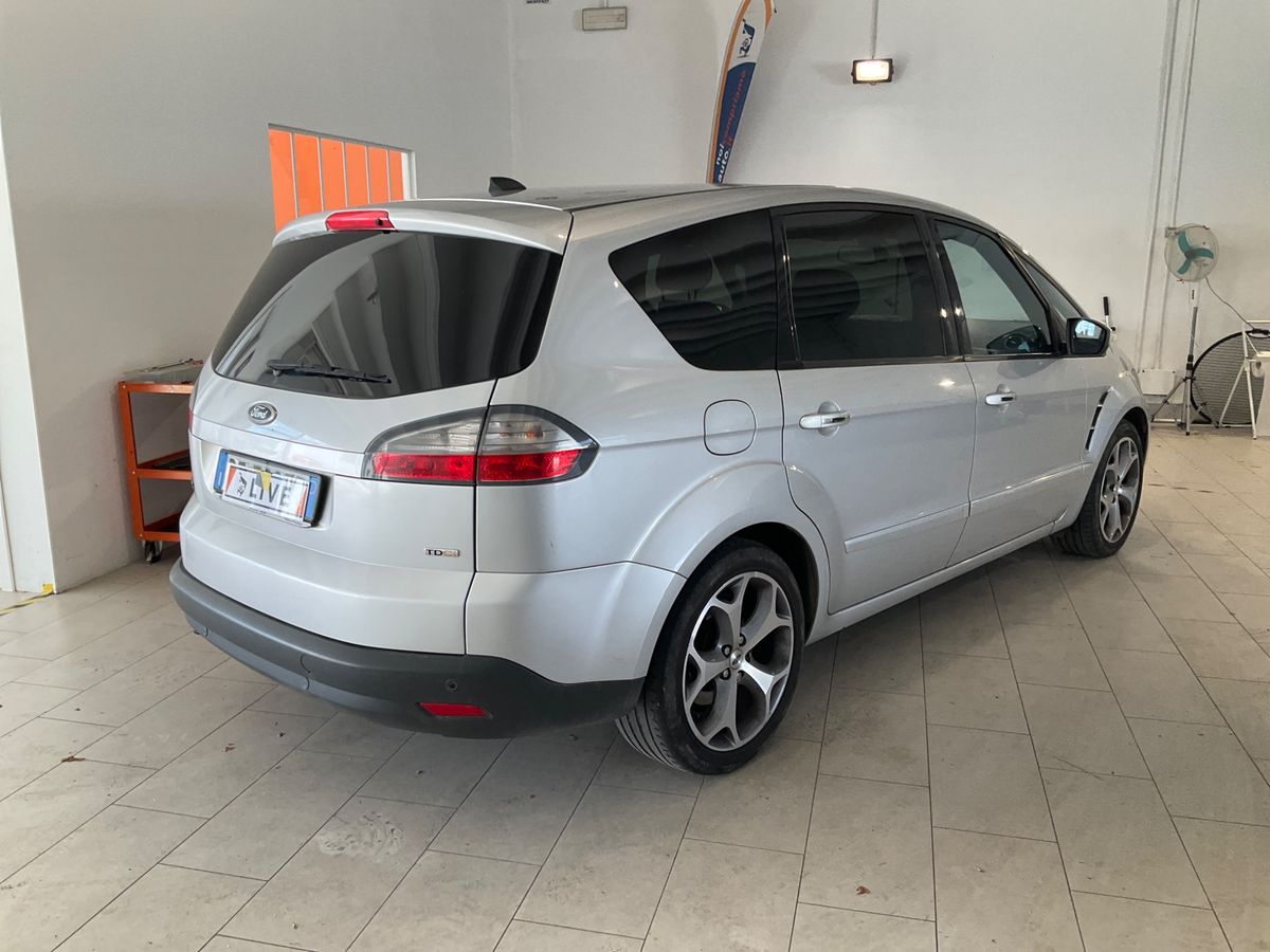 Ford S-Max 2.0 TDCi Titanium