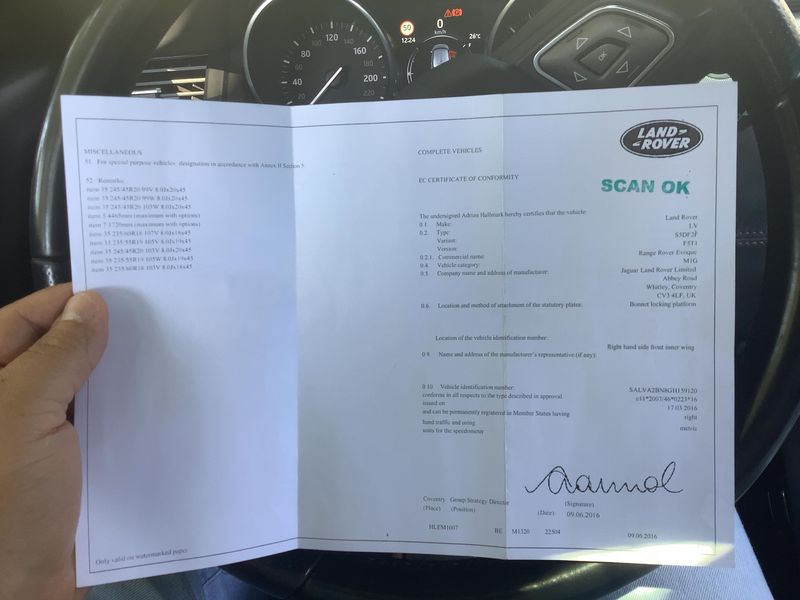 Land Rover Evoque 2.0 Td4 HSE Dynamic — zdjęcie 16