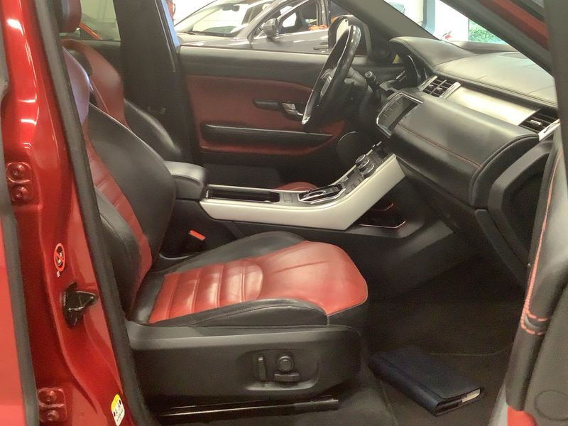 Land Rover Evoque 2.0 Td4 HSE Dynamic — zdjęcie 11