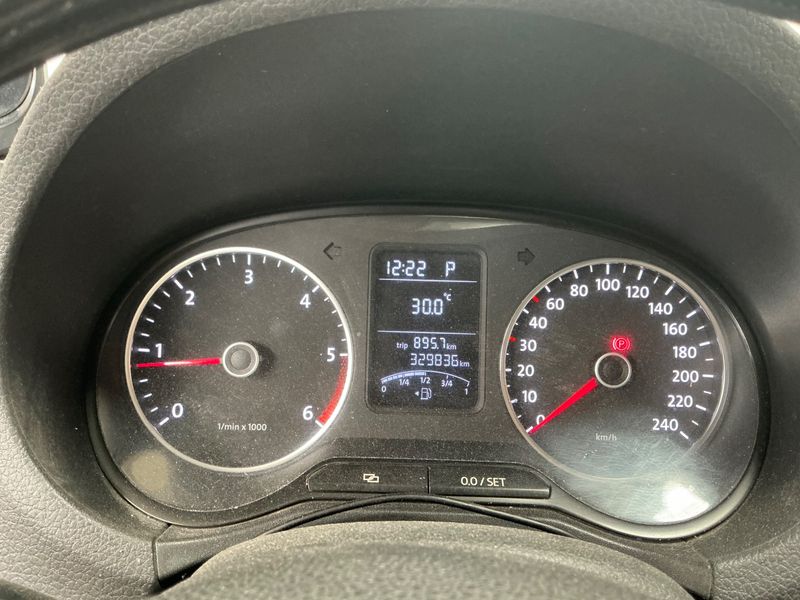 Volkswagen Amarok 2.0 TDI Highline DoubleCab 4Motion — zdjęcie 13