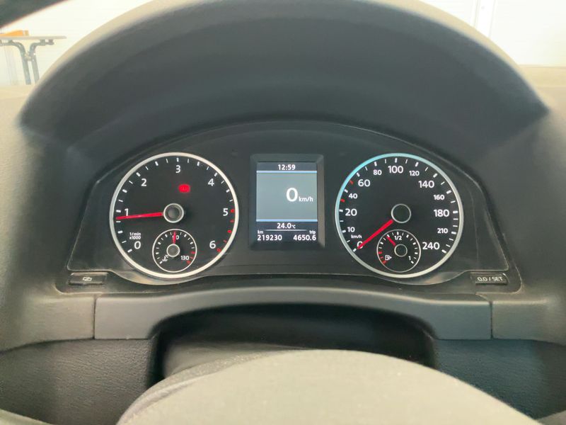 Volkswagen Tiguan 2.0 TDI Sport & Style 4Motion BlueMotion Tech 2011 – снимка 18