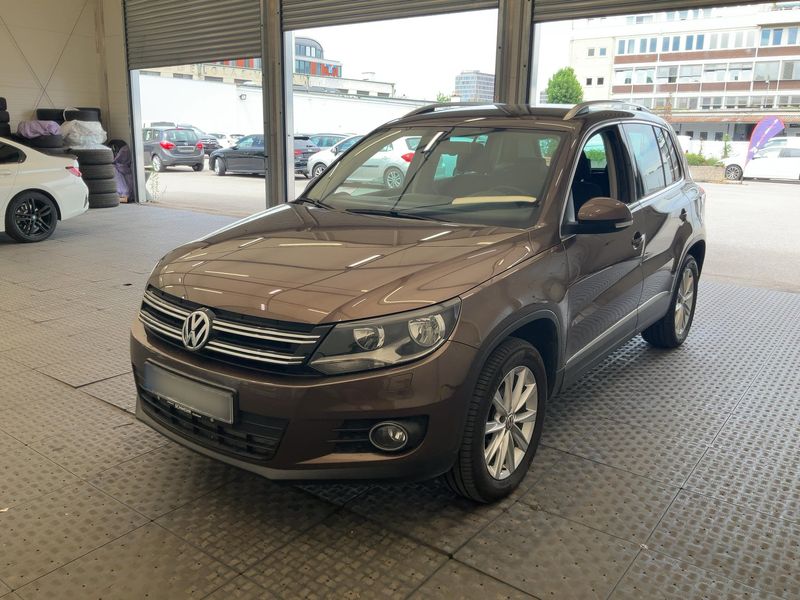 Volkswagen Tiguan 2.0 TDI Sport & Style 4Motion BlueMotion Tech 2011 – снимка 1